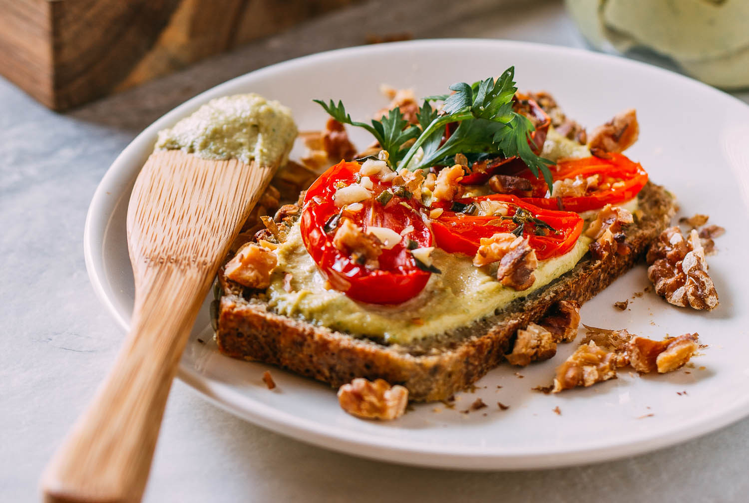 3-Step Sage & Cashew Cream Cheese Spread Recipe | VEEG-image